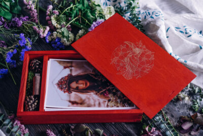 Wooden slide box for photos 15x23cm + USB space