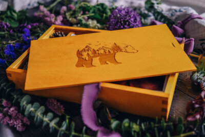 Wooden slide box for photos 15x23cm + USB space