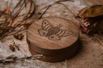 Round box for USB