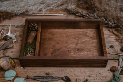 Wooden slide box for photos 15x23cm + USB space