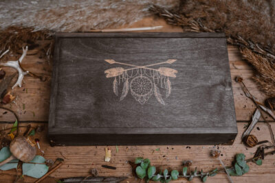 Wooden slide box for photos 15x23cm + USB space