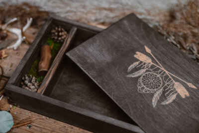 Wooden slide box for photos 15x23cm + USB space