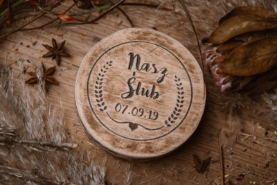 Round box for USB