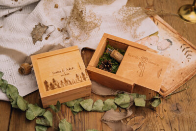 Wooden slide box for USB