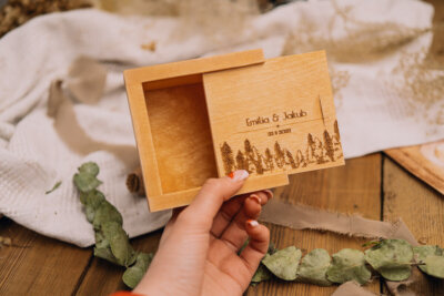 Wooden slide box for USB