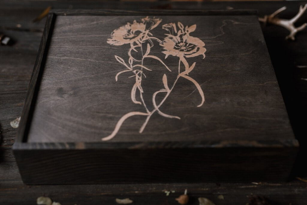 Wooden box for 25x25cm photo album