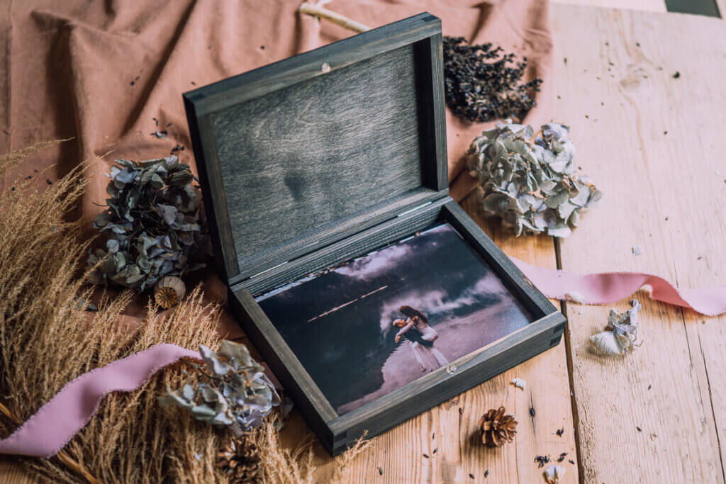 Slim box for photos 13x19 cm