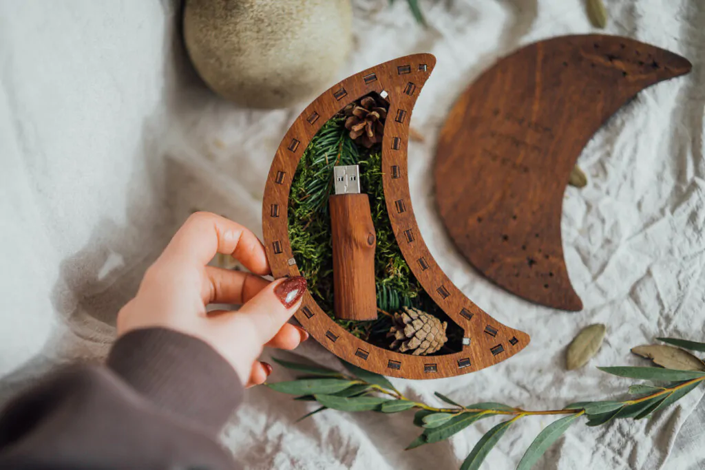 Moon shaped wooden USB case